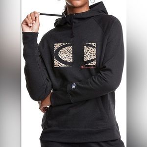 Champion Cheeta Print logo Sweatshirt